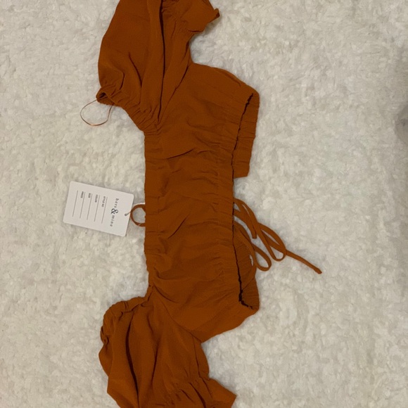 🆕 Dakota Cropped Top Color Cognac Size Small - Picture 2 of 4